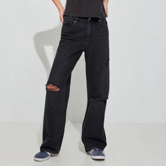 Jeans- Distressed: Garage - Picture 6 of 6